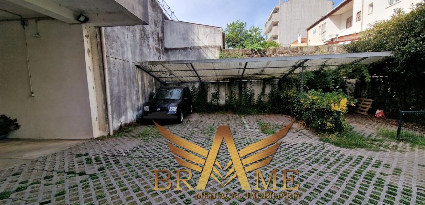 APARTAMENTO T2 COM LUGAR DE GARAGEM | RUA DA CONSTITUIÇÃO – PORTO